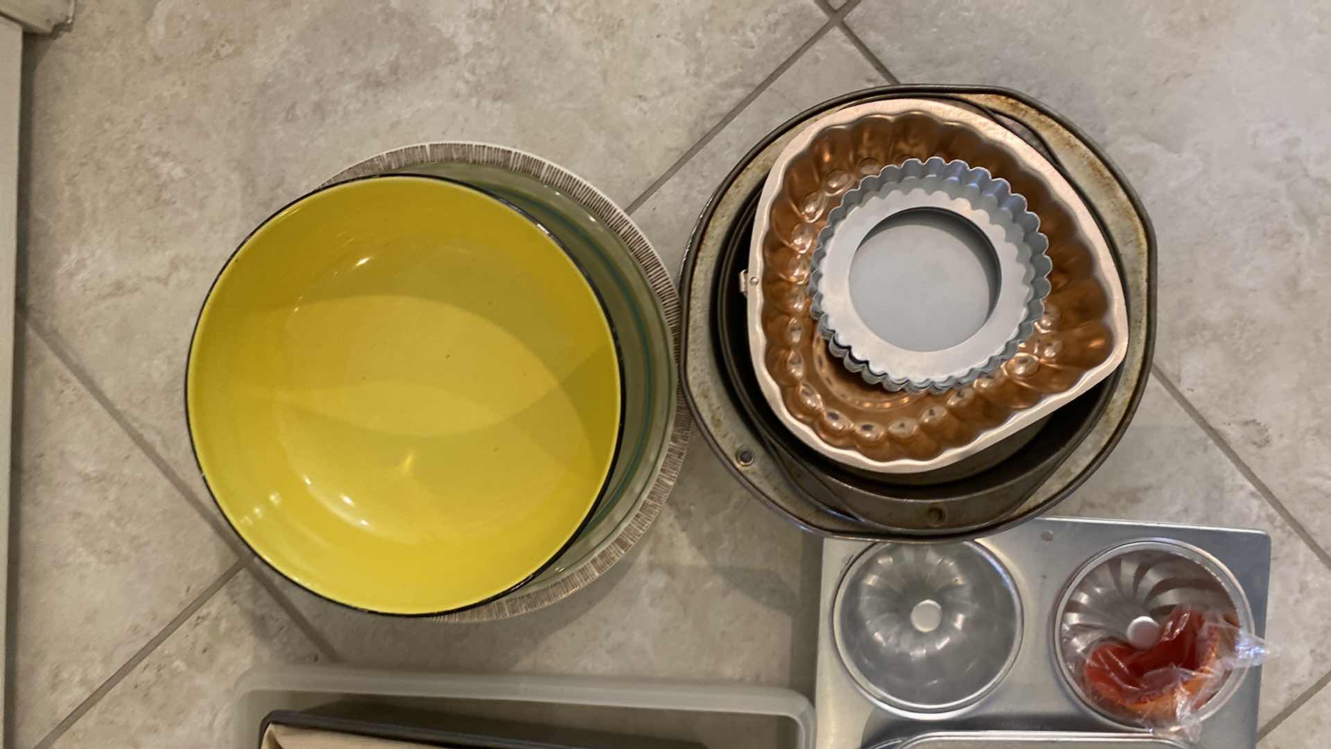 Photo 5 of ASSORTED BAKEWARE AND KITCHEN MISC