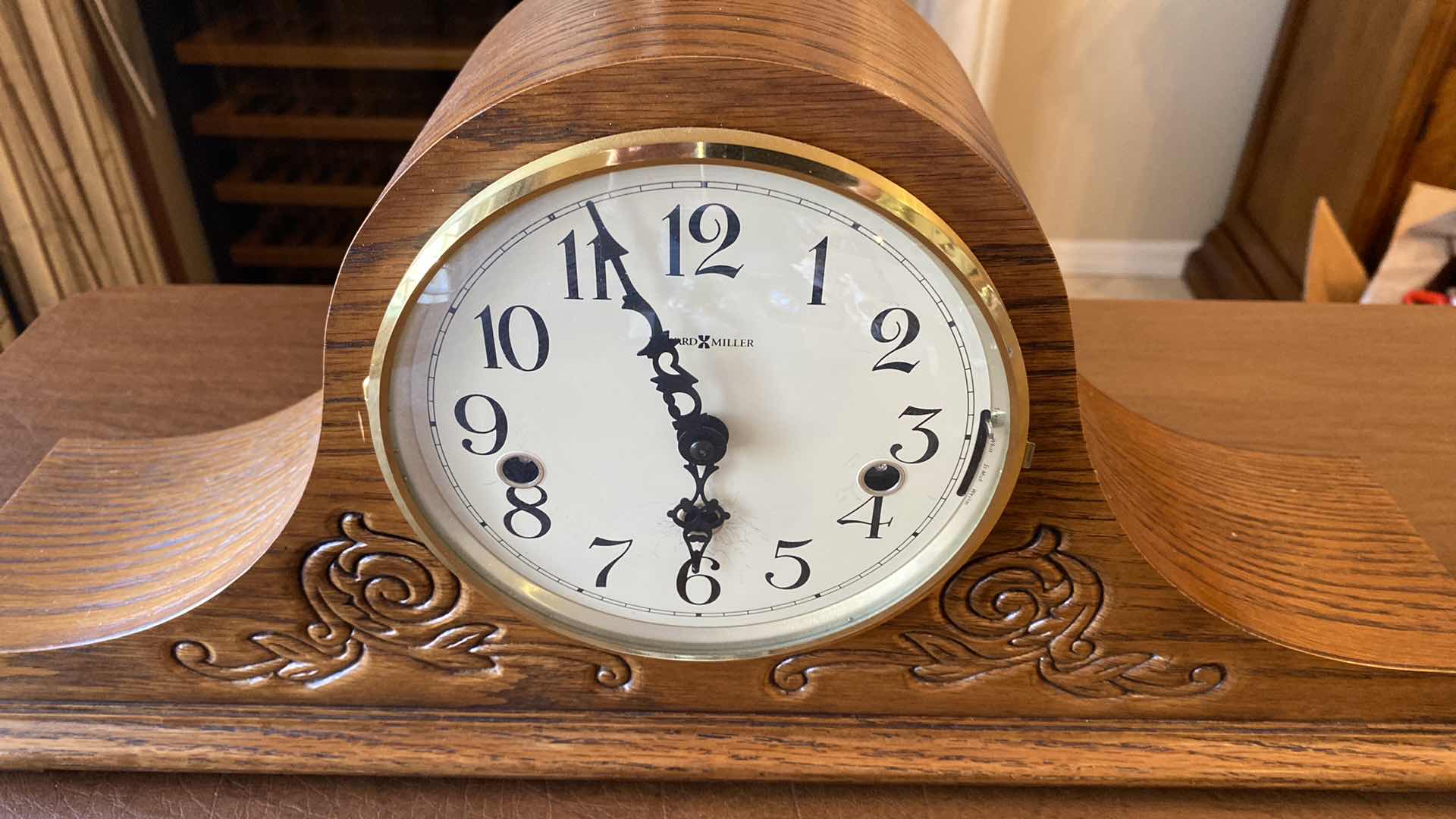 Photo 1 of HOWARD MILLER MANTLE CLOCK 20.5”