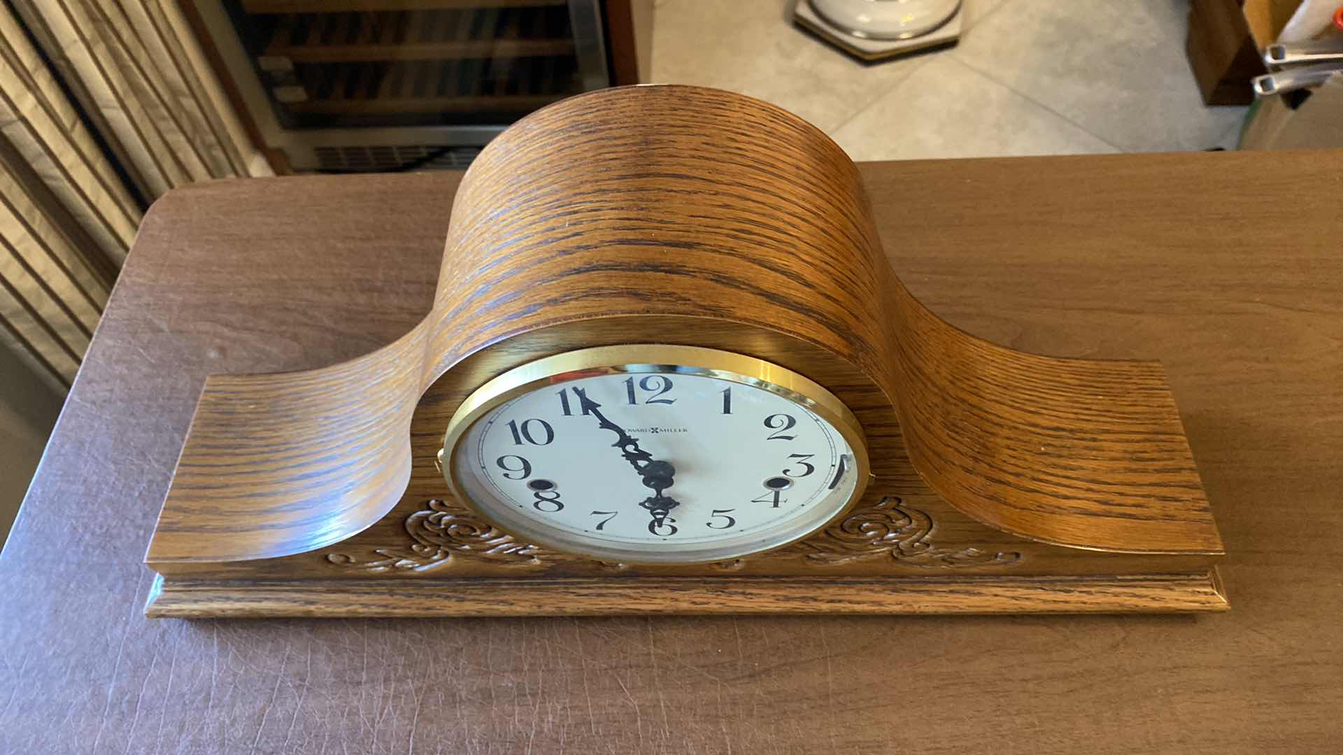 Photo 3 of HOWARD MILLER MANTLE CLOCK 20.5”
