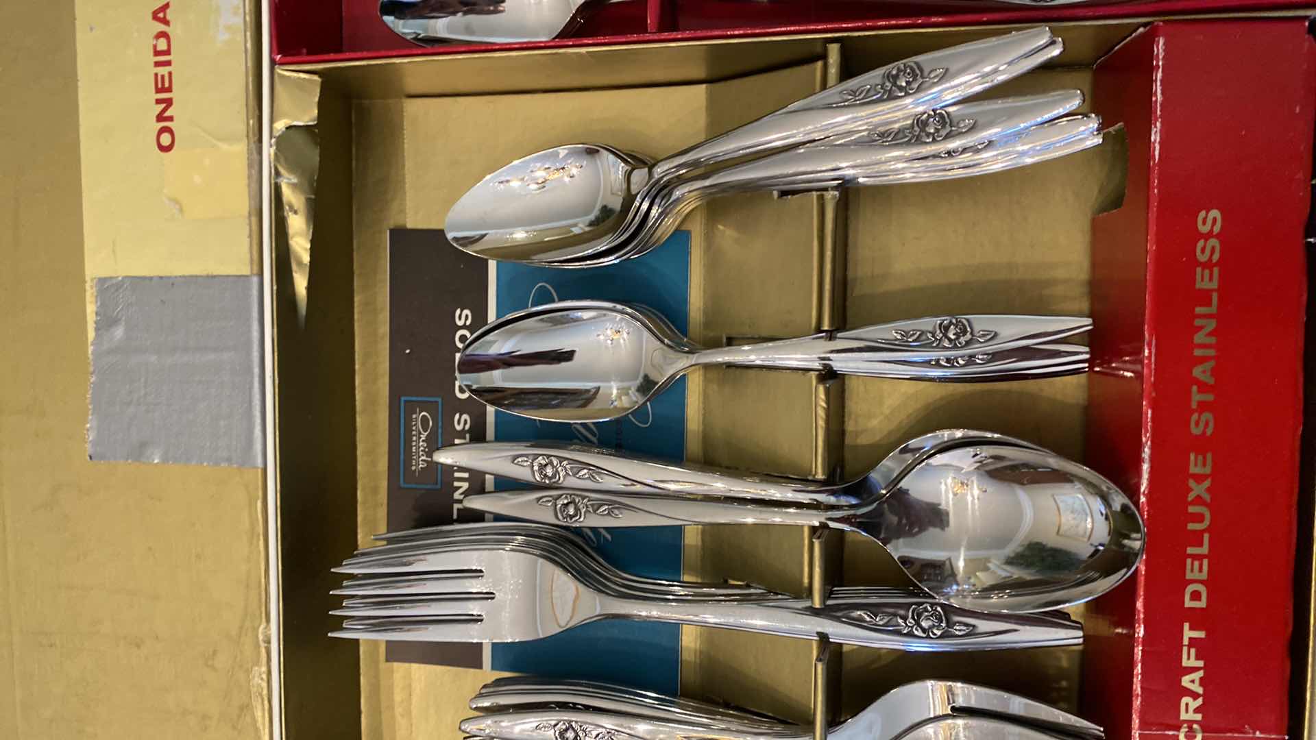 Photo 4 of ONEIDACRAFT DELUXE STAINLESS 73 PIECES - SERVICE FOR 8