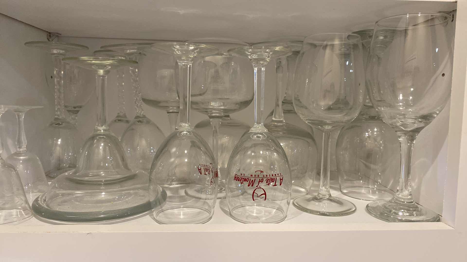 Photo 2 of CON TENTS 2 SHELVES BUTLER PANTRY GLASSES AND TUREEN (MISSING LADLE)