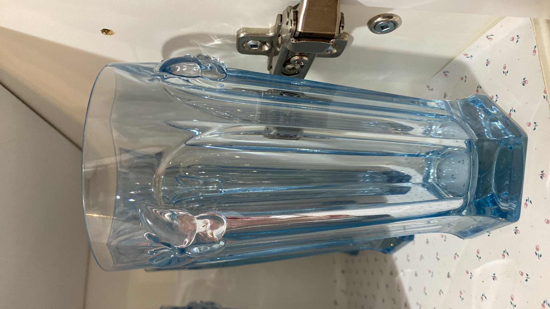 Photo 1 of 9 -LENOX PINK AND BLUE 12 OUNCE BEVERAGE GLASSES WITH BUTTERFLY DETAIL