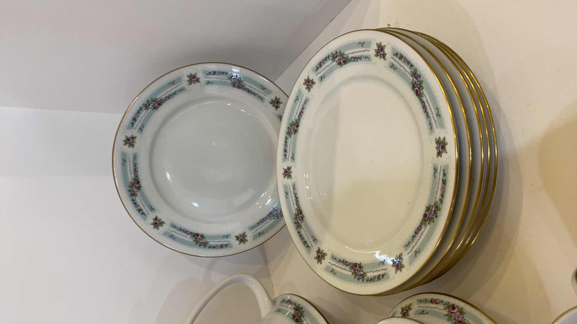 Photo 1 of PORCELAIN FINE DE BOHEME CZECHOSLOVAKIA CARLSBAD TEA SET 21 PIECES