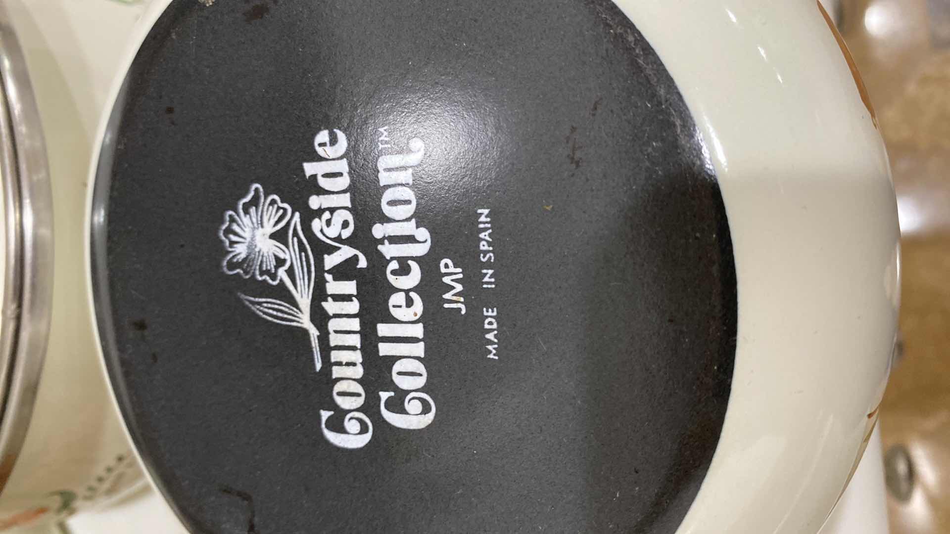 Photo 1 of 13 PIECE COUNTRY SIDE COLLECTION JMP MADE IN SPAIN ENAMEL POTS AND PAND AND 4 SQUARE CAKE PANS