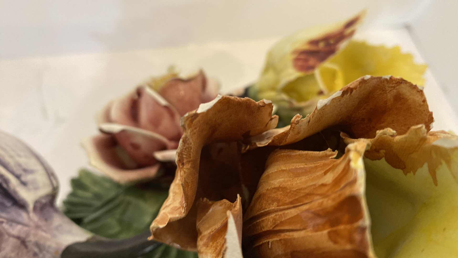 Photo 1 of VINTAGE CAPODIMONTE FLORAL CERAMIC 10.5”