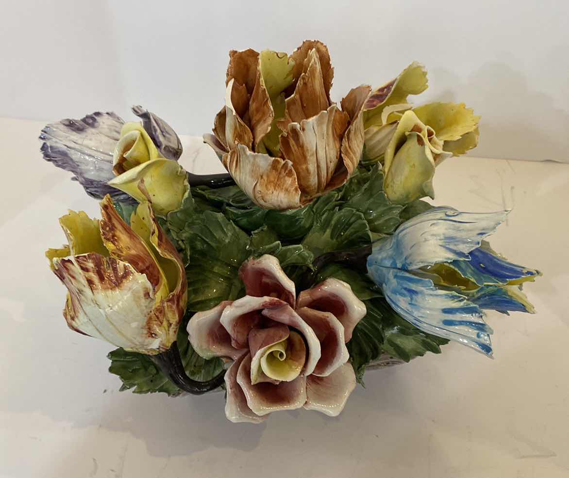 Photo 1 of VINTAGE CAPODIMONTE FLORAL CERAMIC 10.5”