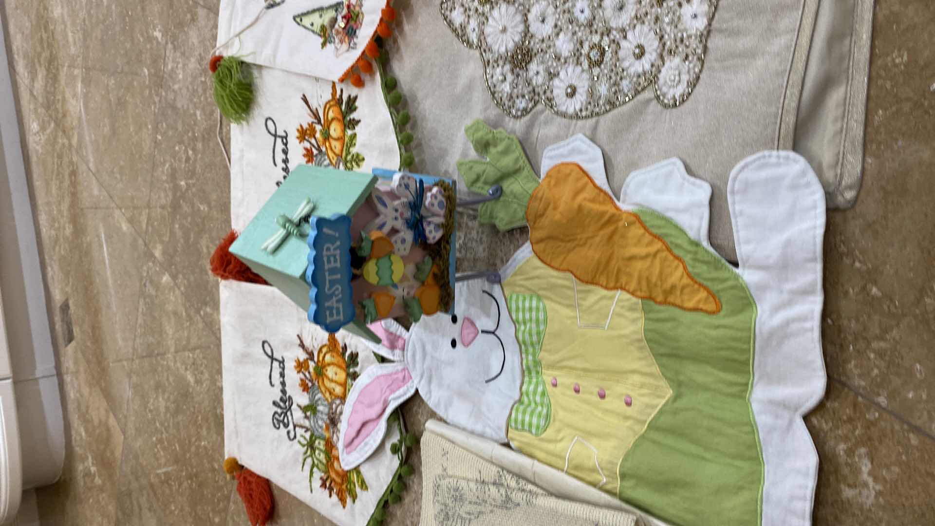 Photo 1 of HOLIDAY DECOR