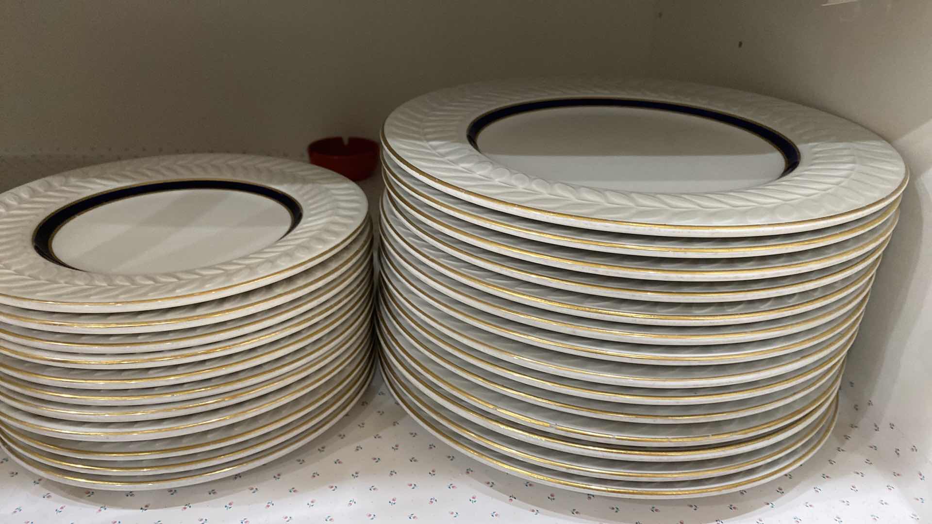 Photo 1 of 96 PIECES SHENAGO CHINA BY ANCHOR HOCKING