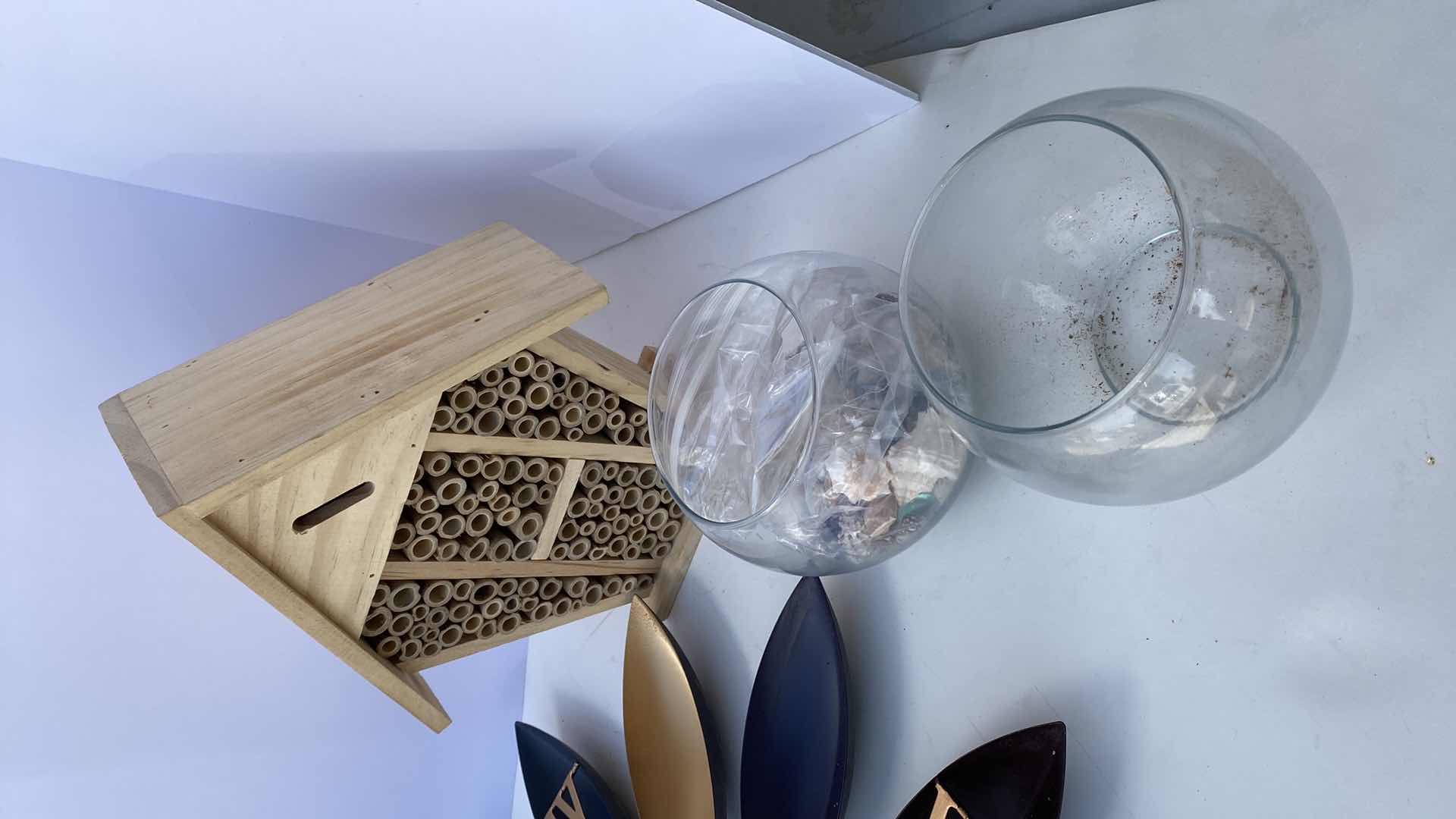 Photo 3 of CLOCK 21 1/2” AND HOME DECOR