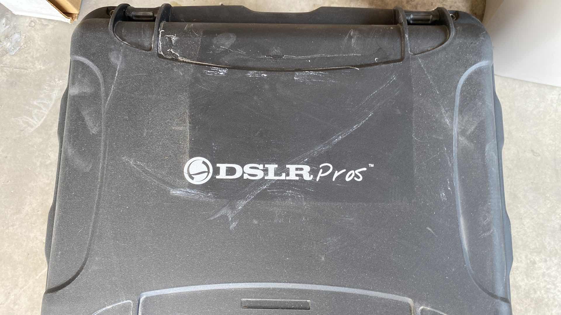 Photo 1 of DSLR PROS DROAN IN CASE