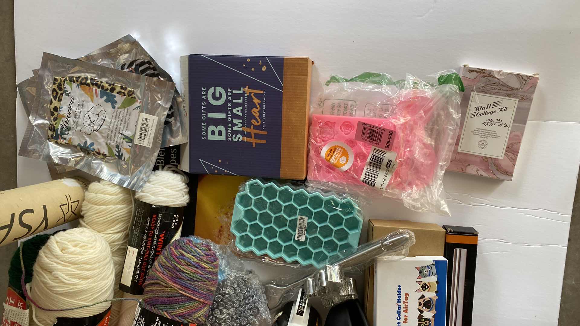 Photo 1 of BOX OF MISCELLANEOUS ITEMS