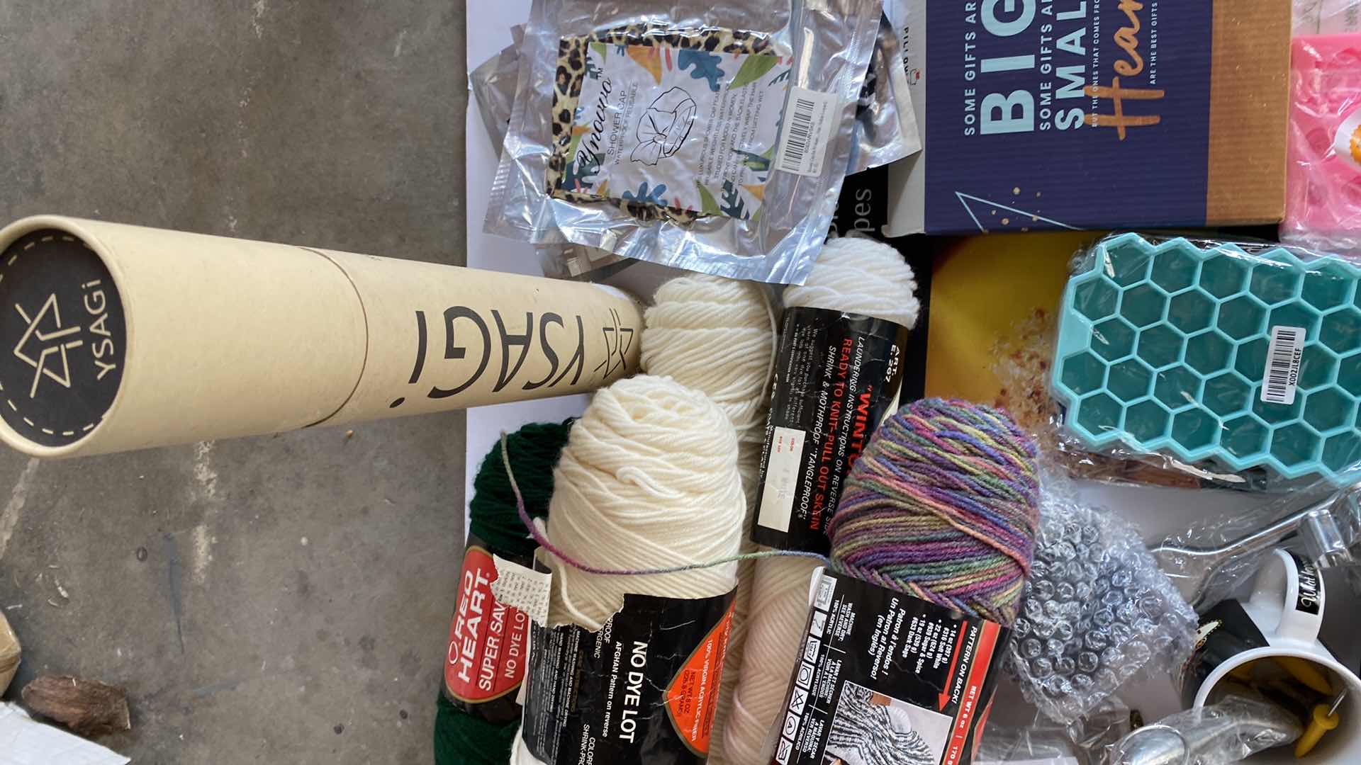 Photo 1 of BOX OF MISCELLANEOUS ITEMS