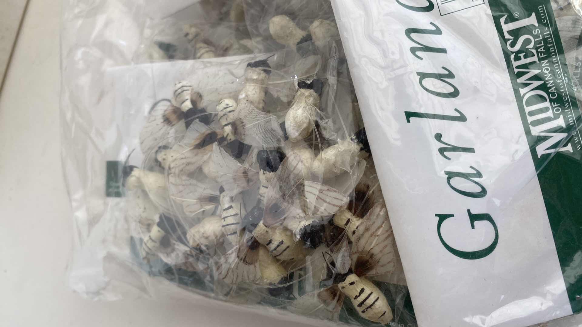 Photo 1 of NAPKIN RINGS AND GARLAND