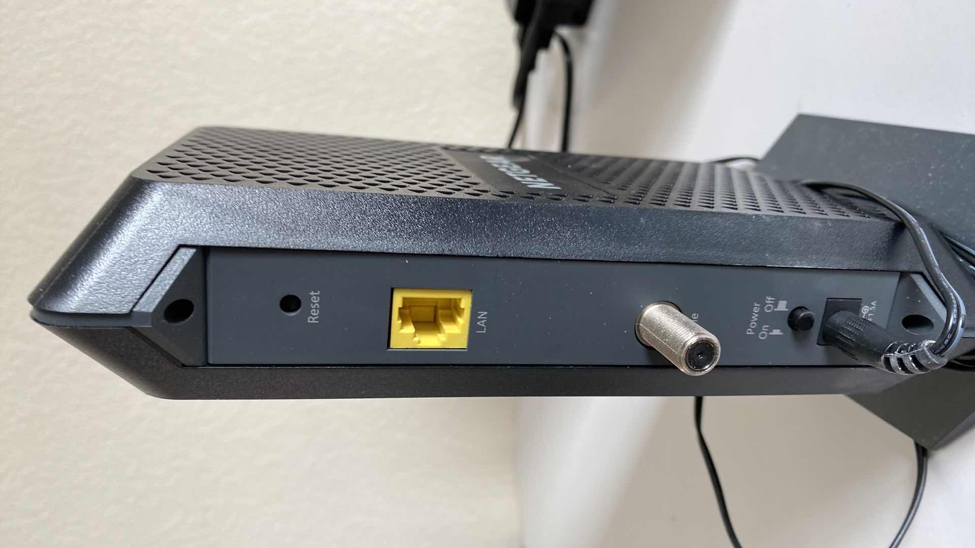 Photo 1 of NETGEAR CABLE MODEM AND WIRELESS CABLE GATEWAY