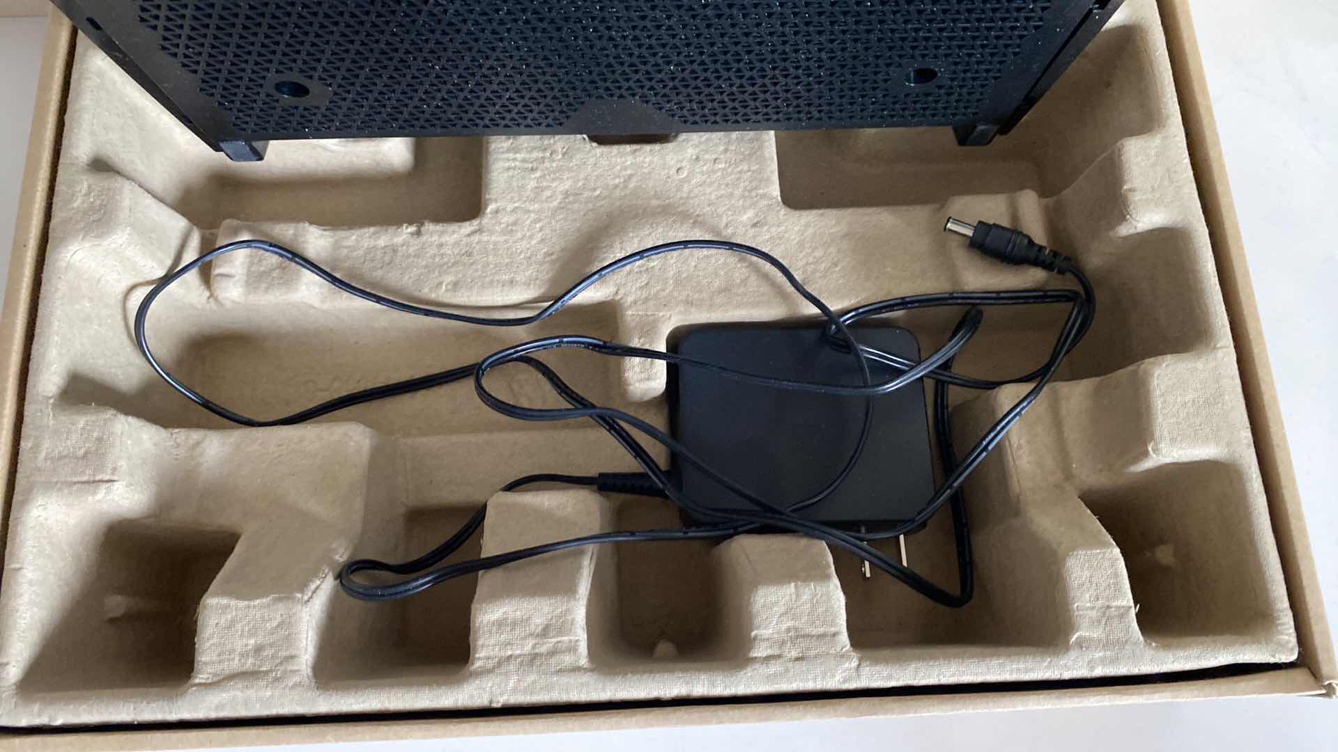 Photo 1 of NETGEAR NIGHTHAWK C6 ROUTER