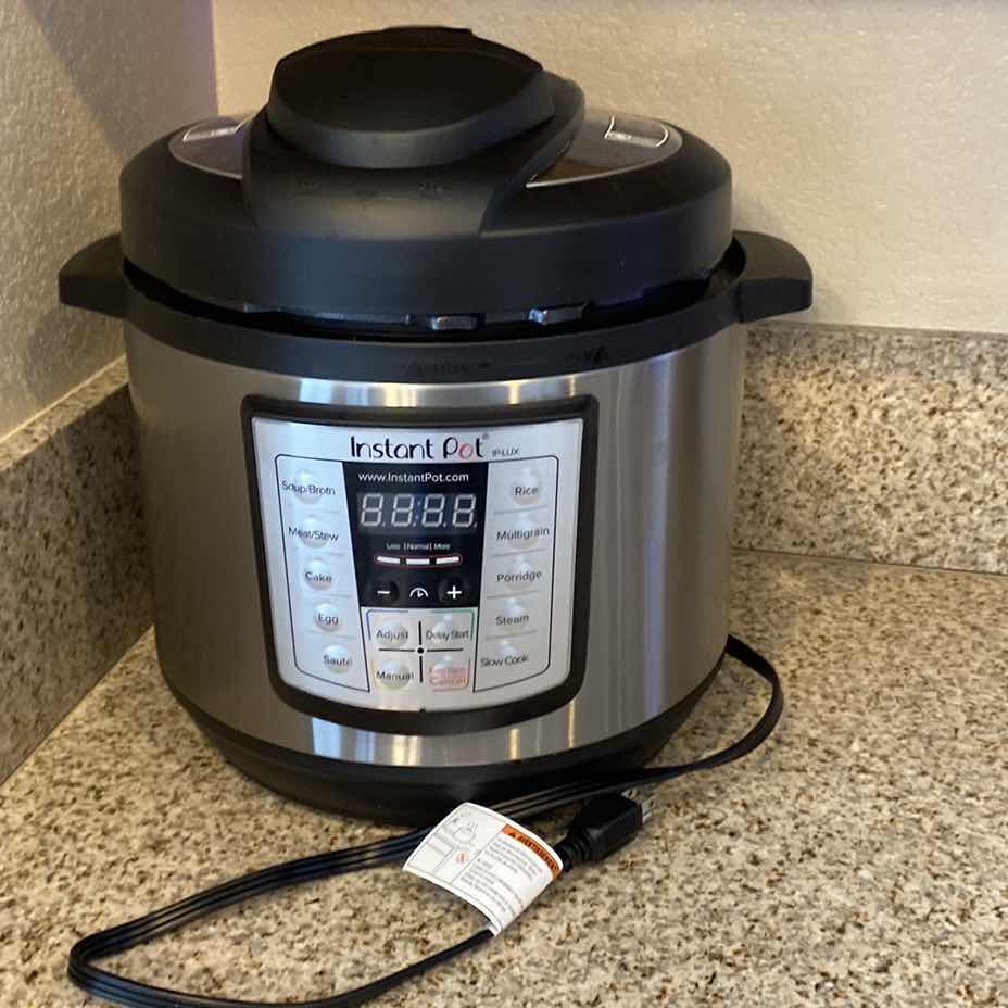 Photo 1 of INSTA POT