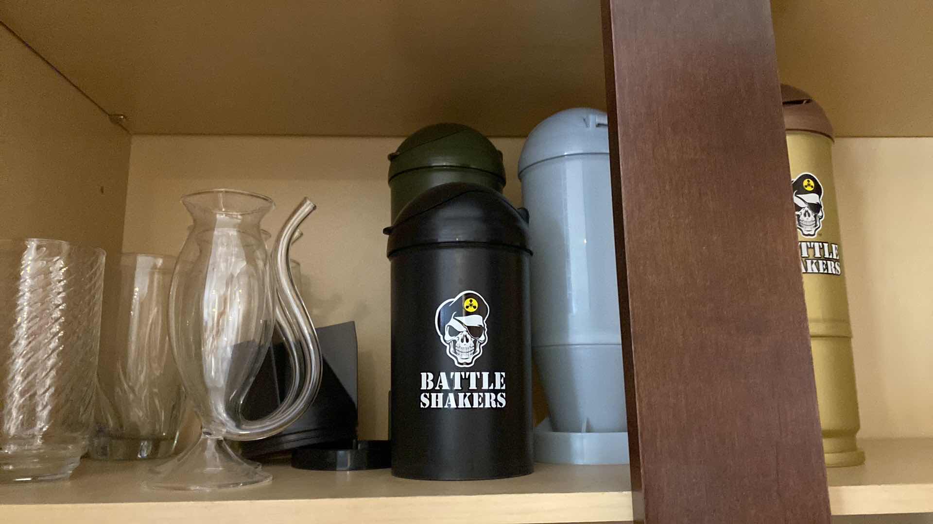 Photo 3 of CONTENTS OF CABINET GLASSWARE AND DISHES