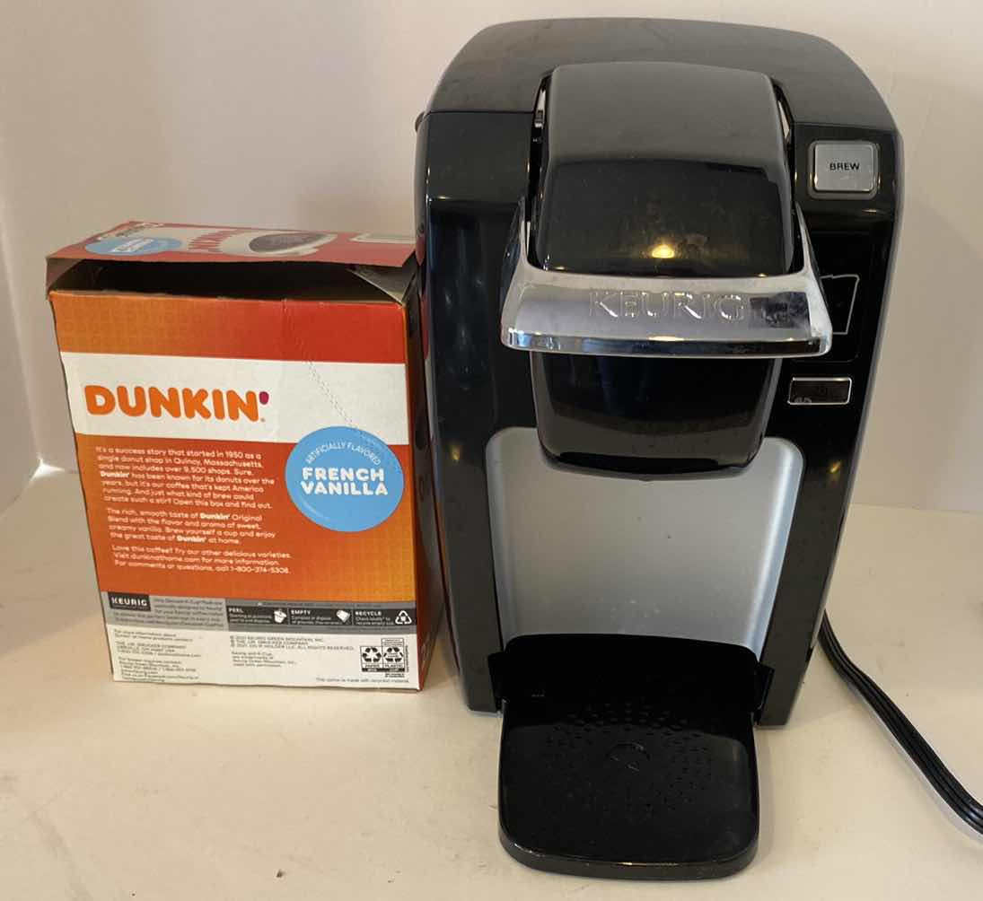 Photo 1 of KEURIG WITH SINNE KCUPS