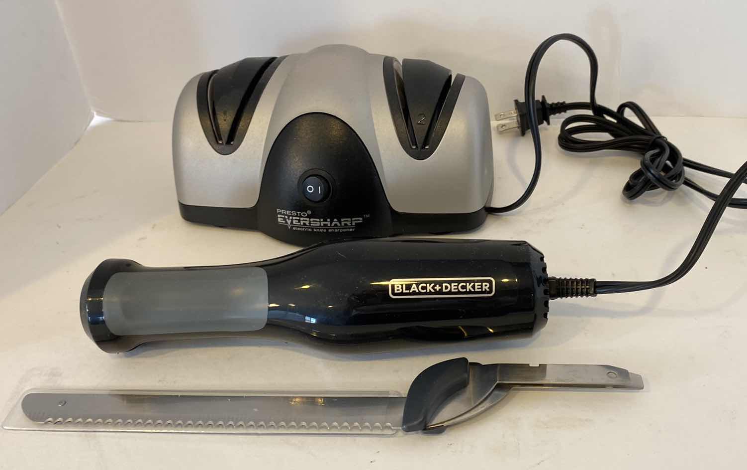Photo 1 of BLACK AND DECKER ELECTRIC KNIFE AND PRESTO KNIFE SHARPENER