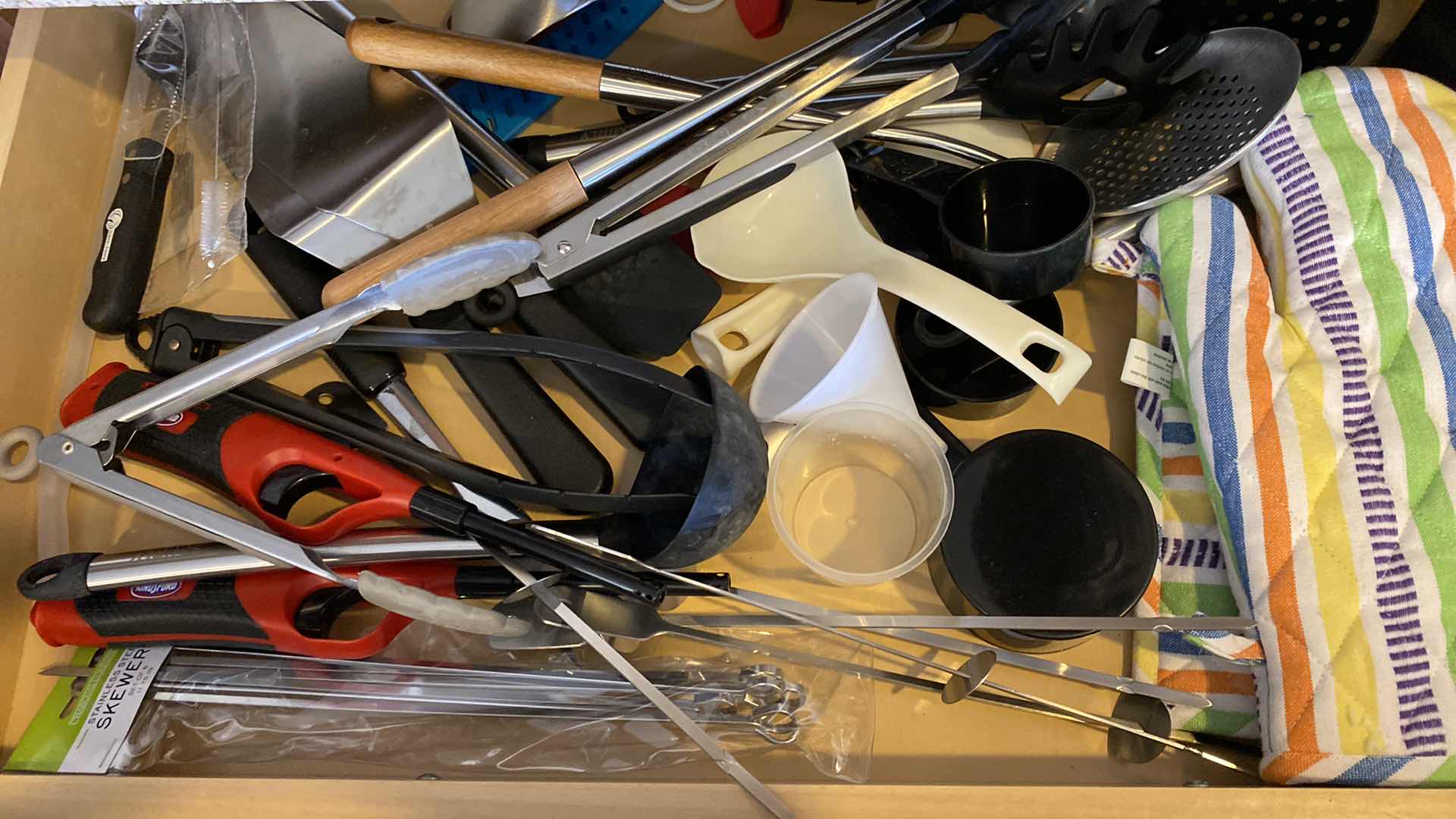 Photo 1 of CONTENTS OF DRAWER - COOKING UTENSILS