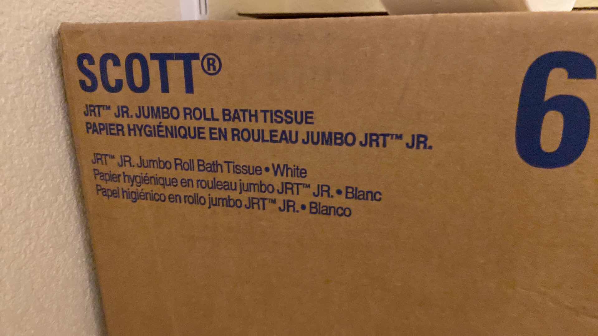 Photo 1 of KIMBERLY CLARK 20 ROLLS SCOTT JR. JUMBO ROLLS TOILET PAPER