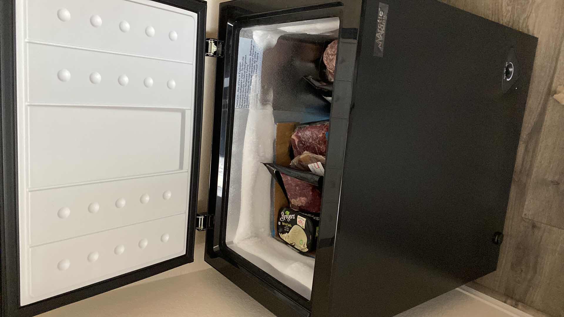 View 5 of ARCTIC KING FREEZER 29” X 20 1/2” H 33 1:2”
