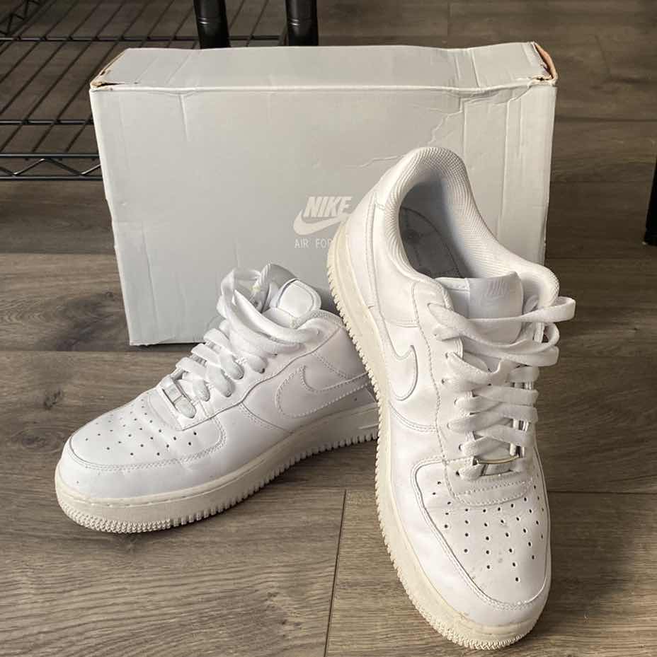 Photo 1 of MENS NIKE AIR AIR FORCE XXV SIZE 8 .5