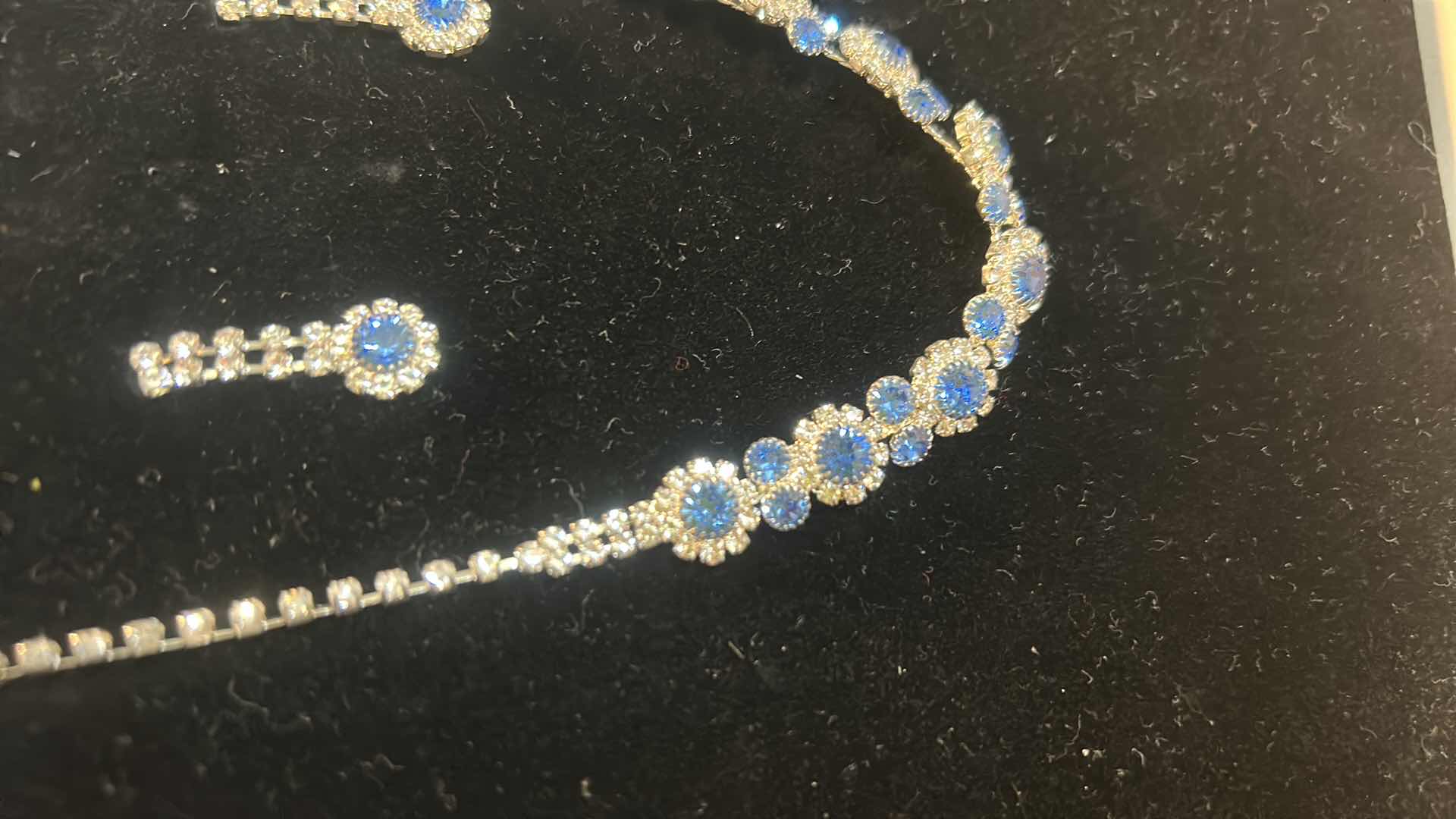 Photo 3 of COSTUME JEWELRY- NECKLACE AND EARRINGS