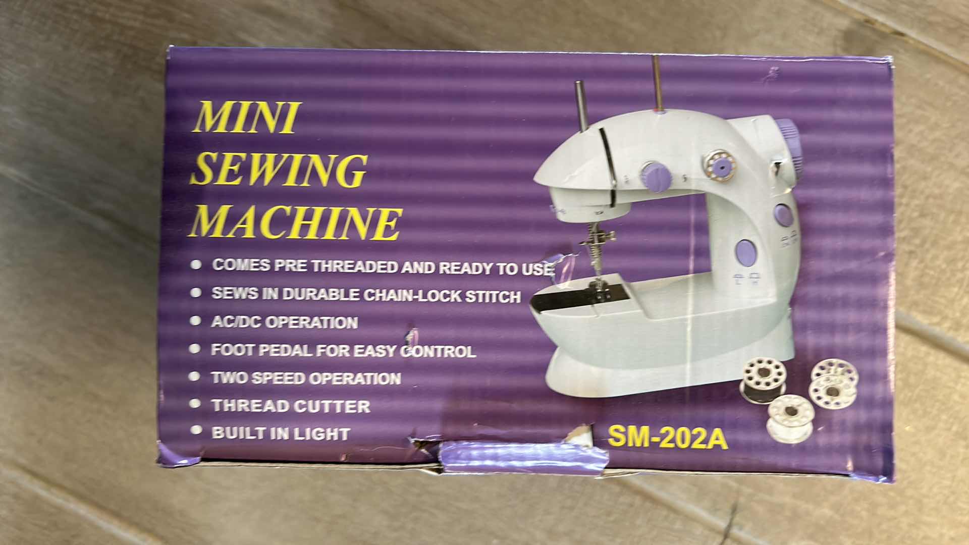 Photo 1 of MINI SEWING MACHINE