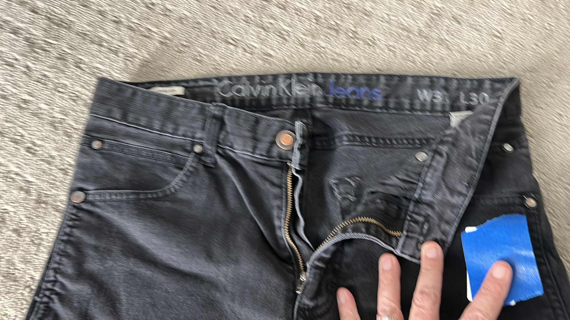 Photo 1 of MENS CALVIN KLEIN CLOTHING ASSORTMENT SEE PHOTOS FOR SIZES