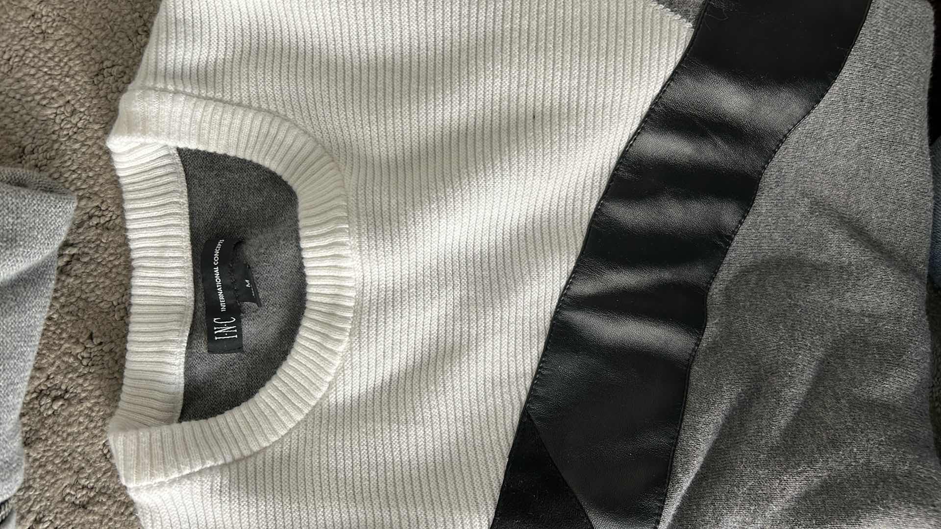 Photo 1 of MENS CALVIN KLEIN CLOTHING ASSORTMENT SEE PHOTOS FOR SIZES