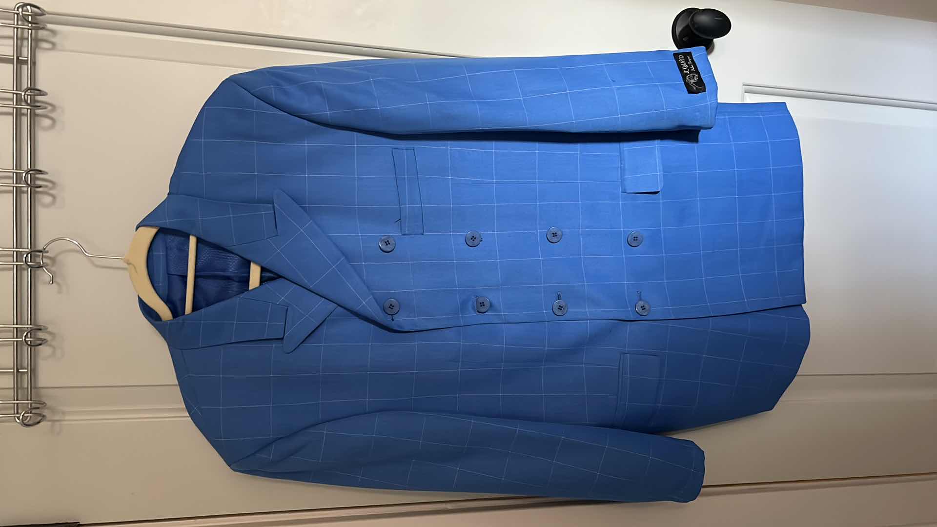 Photo 1 of MENS DESIGNER SUIT 40 PANTS SIZE 32R