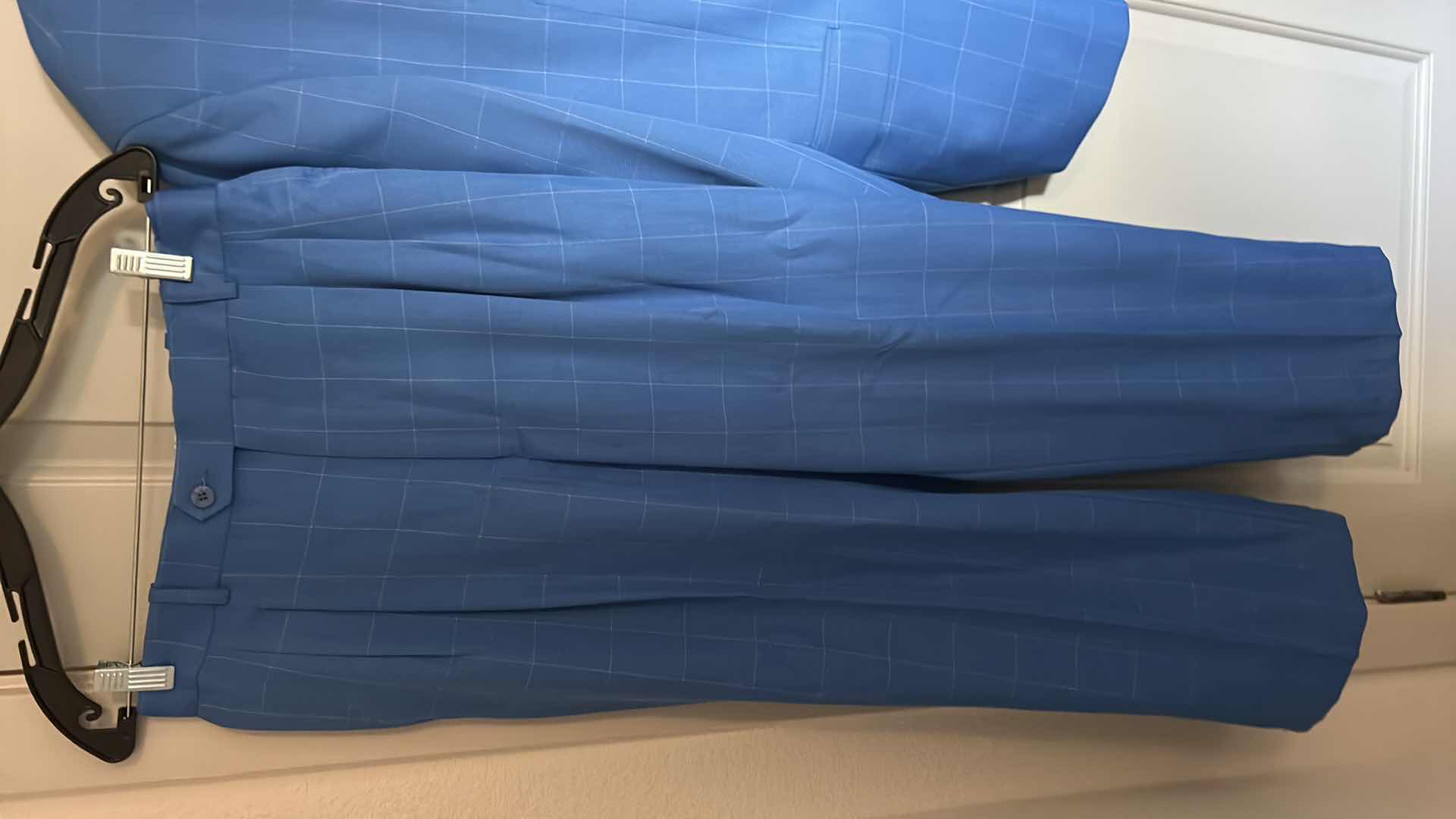 Photo 1 of MENS DESIGNER SUIT 40 PANTS SIZE 32R