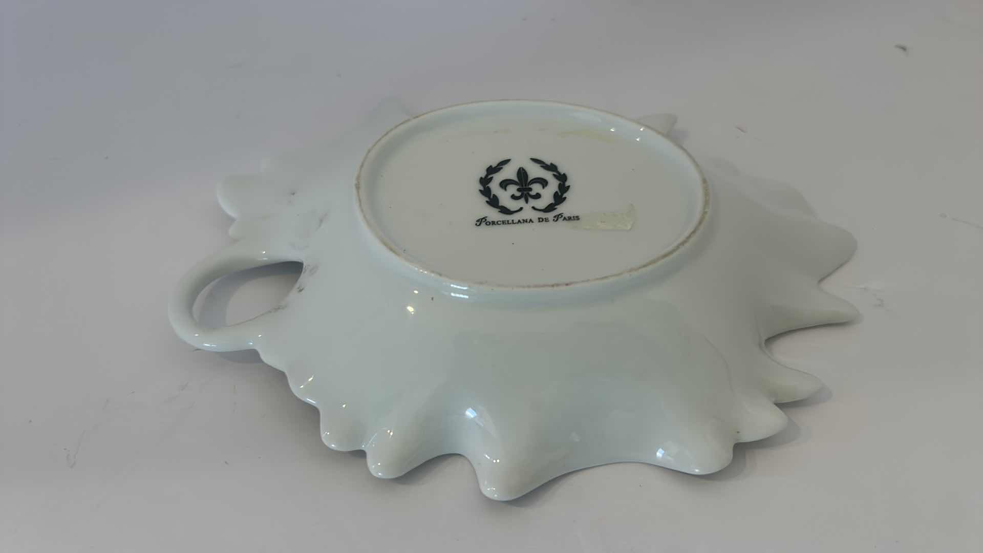 Photo 1 of 2 VINTAGE BOWLS 6.5”