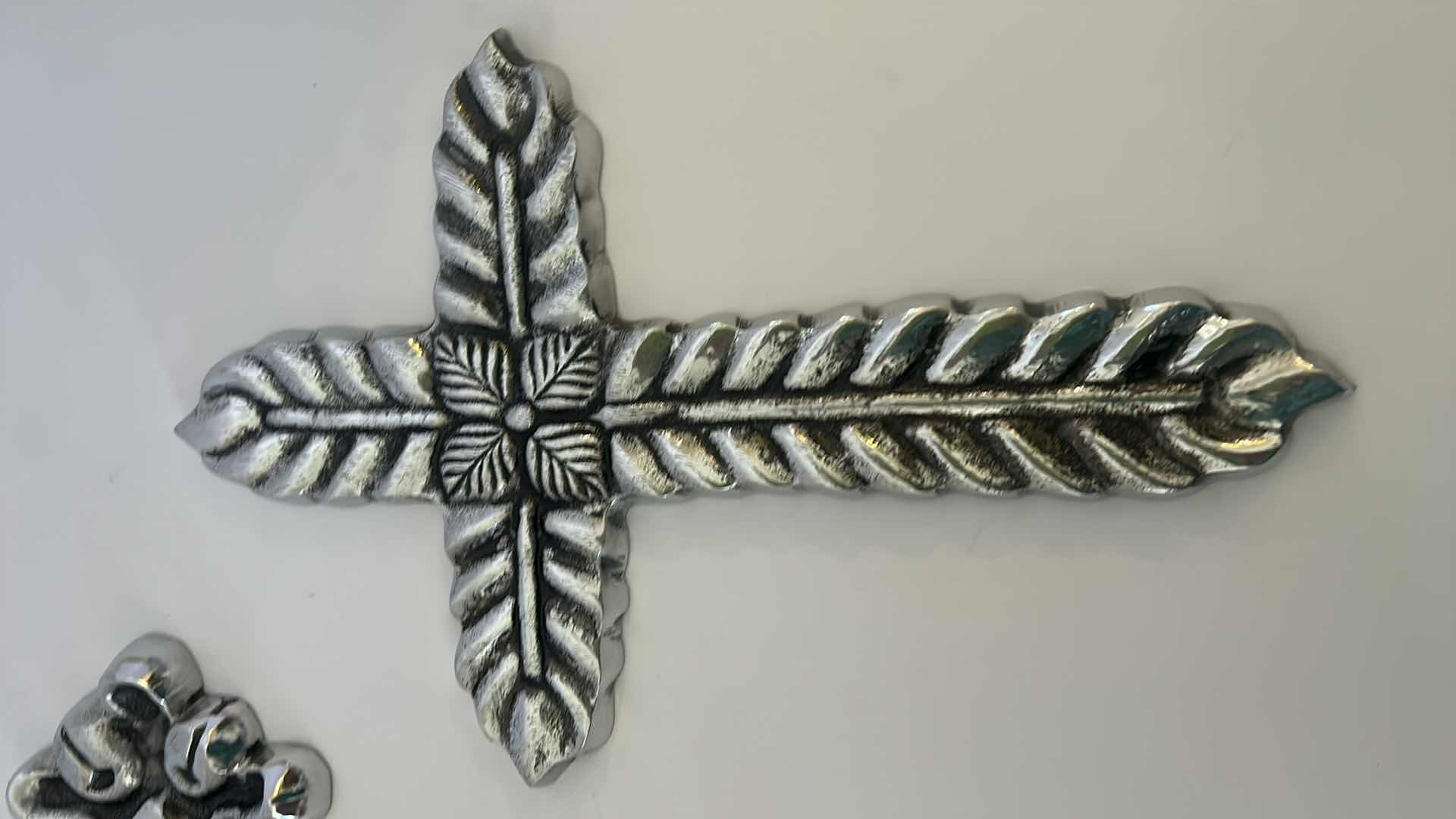 Photo 2 of HOME DECOR- 3 CROSSES