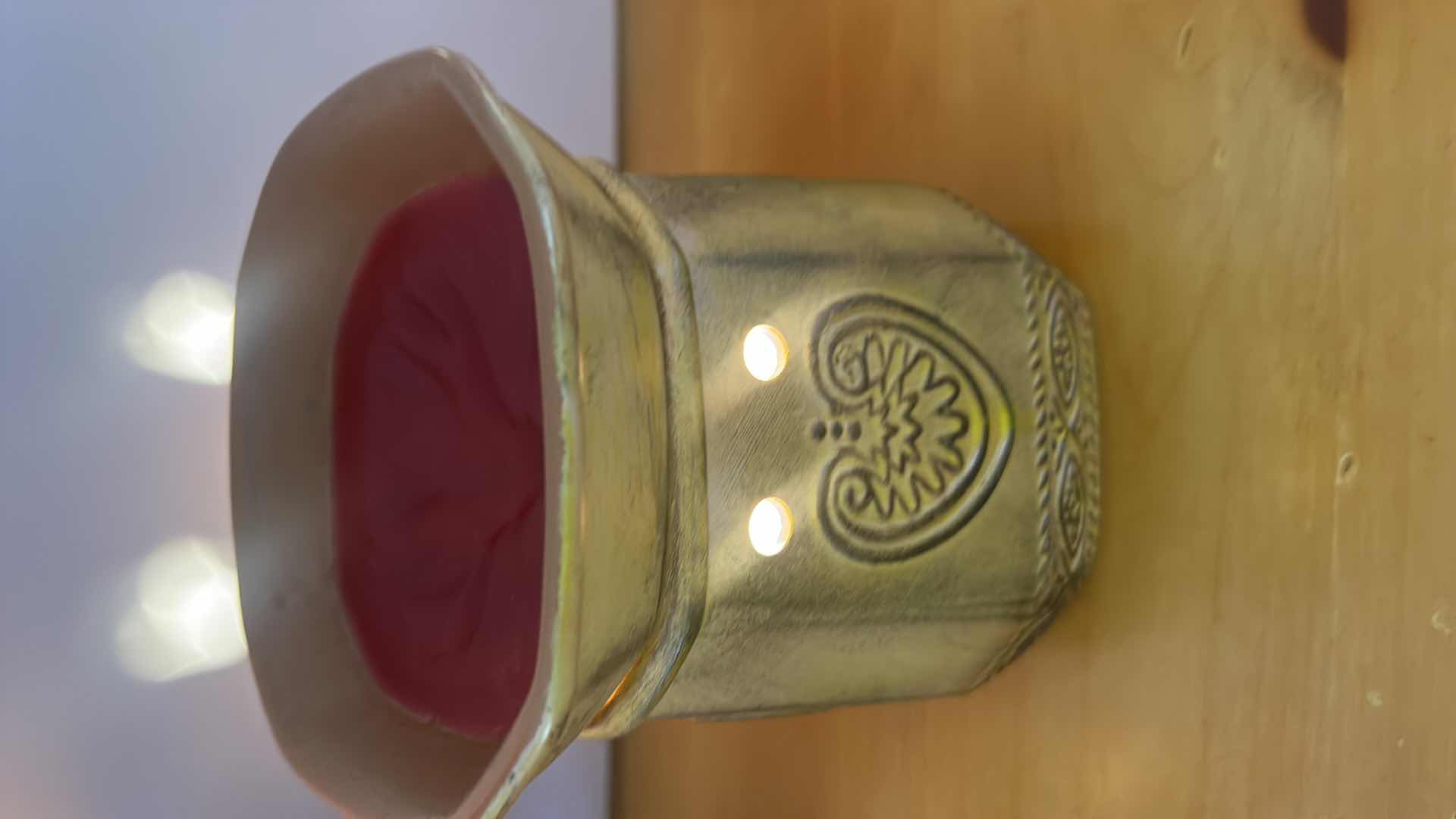 Photo 1 of HOME DECOR ASSORTMENT