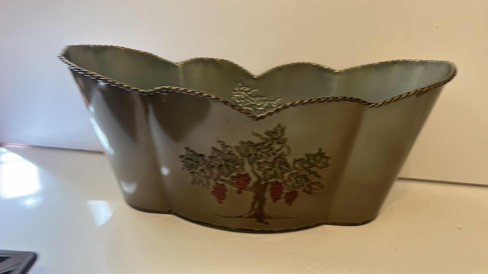 Photo 2 of HOME DECOR ASSORTMENT