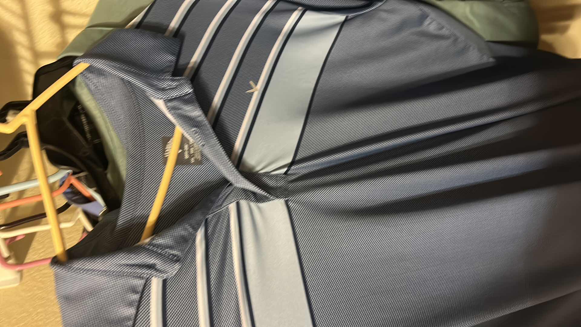 Photo 3 of MENS XXL CLOTHING ASSORTMENT