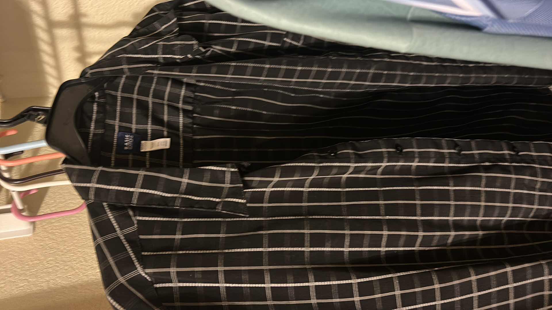 Photo 5 of MENS XXL CLOTHING ASSORTMENT