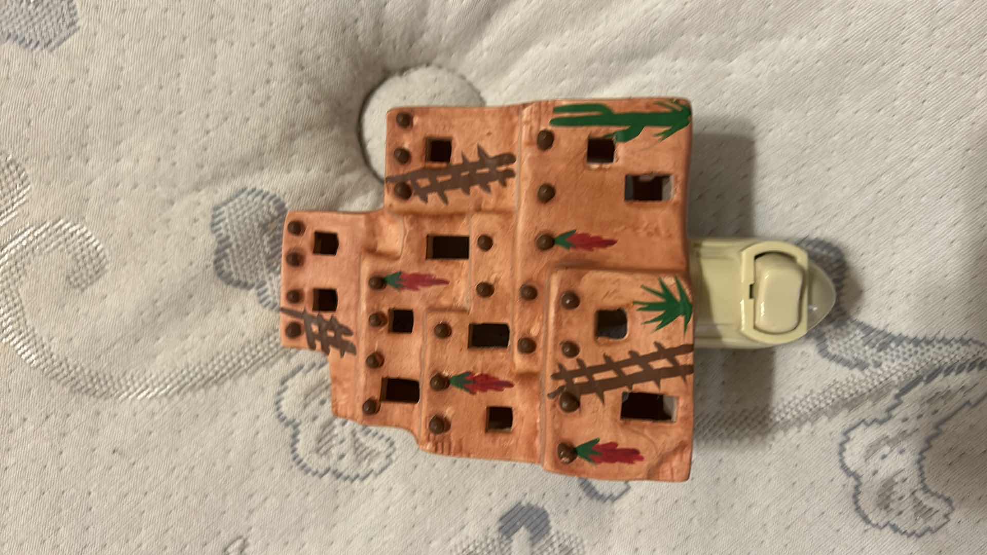 Photo 1 of HOME DECOR ASSORTMENT