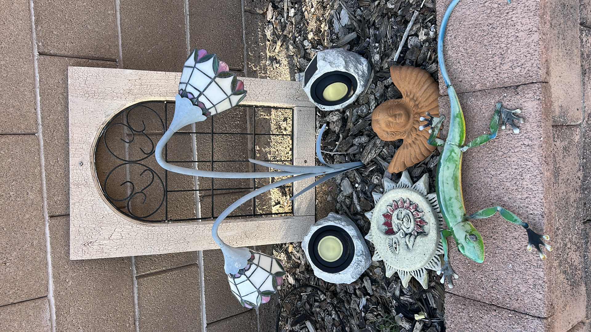 Photo 1 of OUTDOOR DECOR