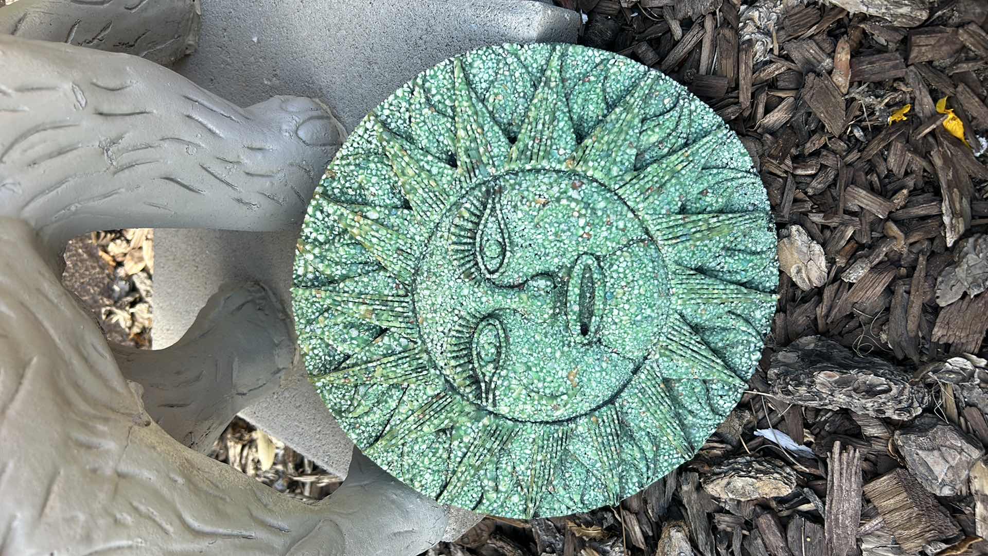 Photo 1 of OUTDOOR DECOR