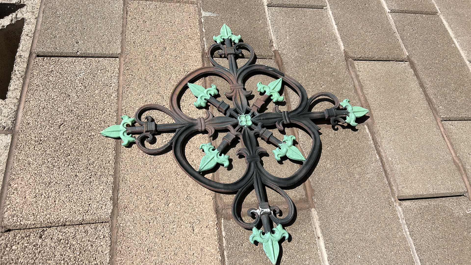 Photo 1 of METAL OUTDOOR WALL DECOR 25” x 25”