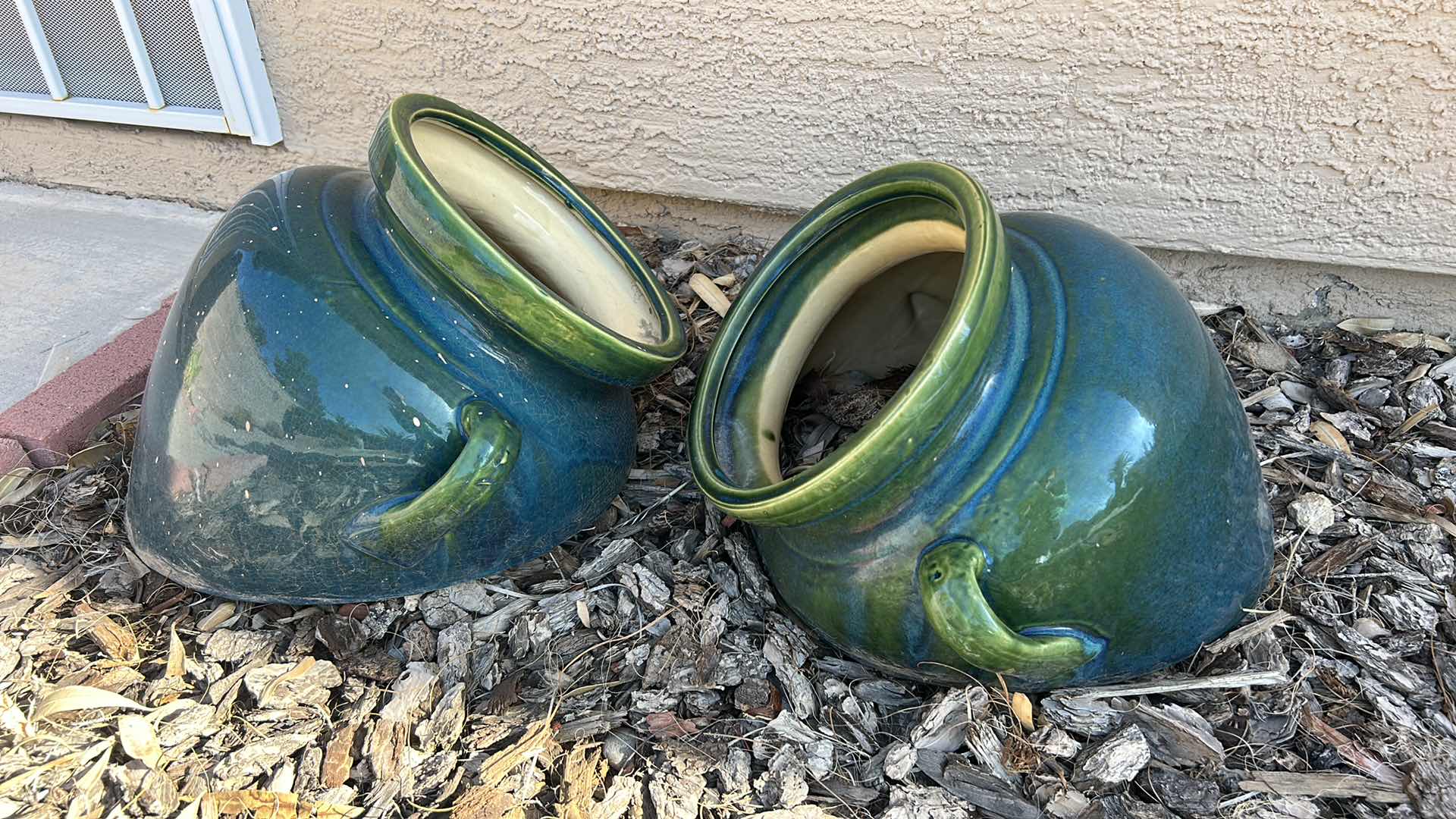 Photo 1 of 2 OUTDOOR GLAZED POTTERY 16” x 12”