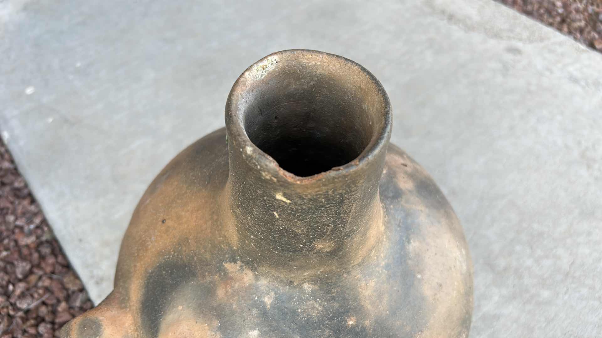 Photo 1 of OUTDOOR DECOR LARGEST 17”x 18”