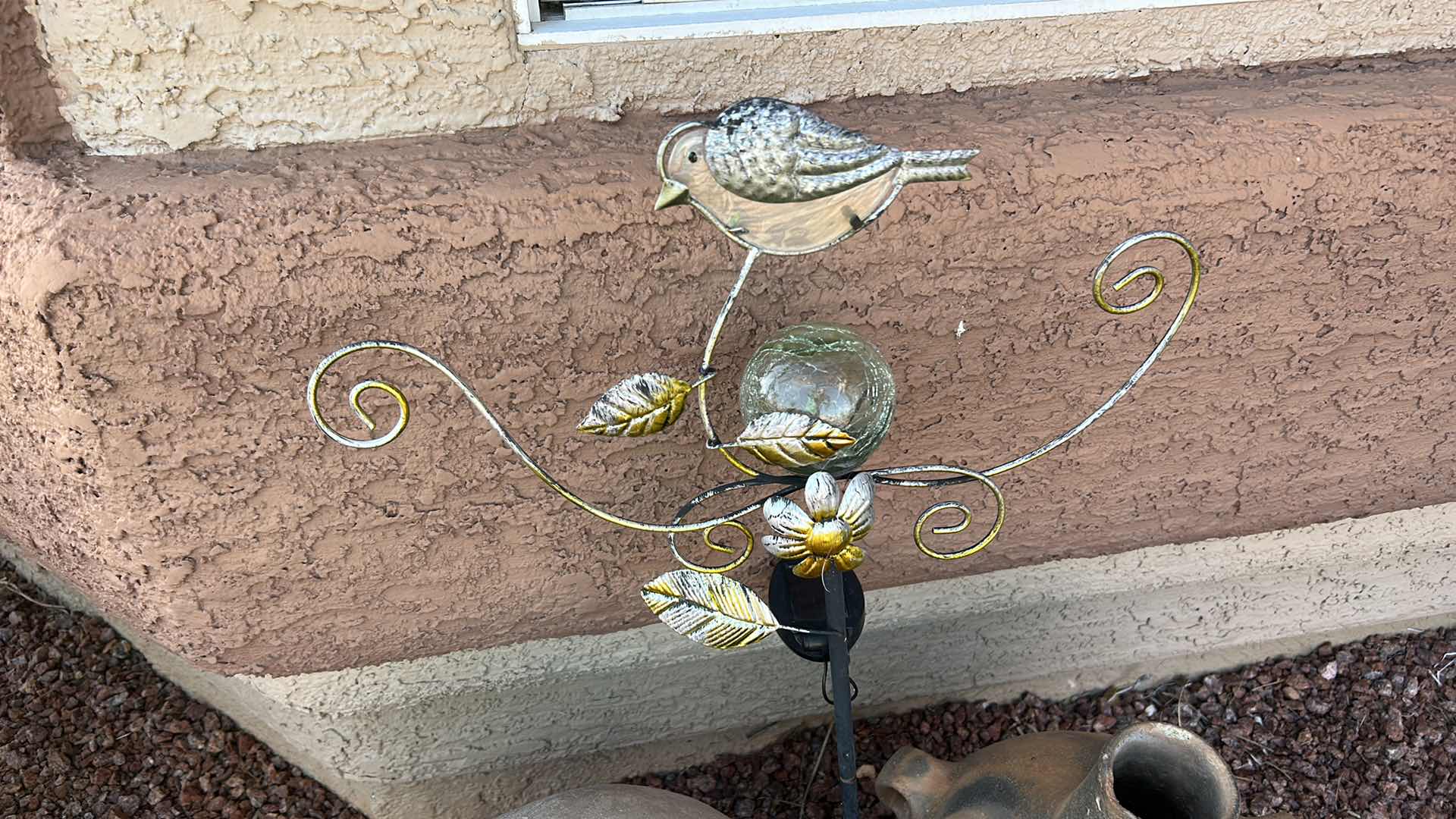 Photo 1 of OUTDOOR DECOR LARGEST 17”x 18”