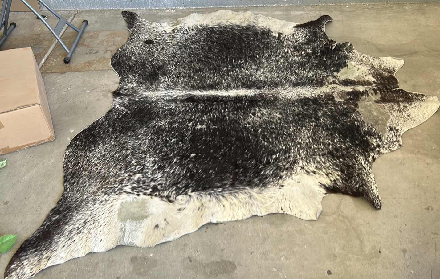 Photo 1 of BRINDLE COW HIDE 6’ x 79”