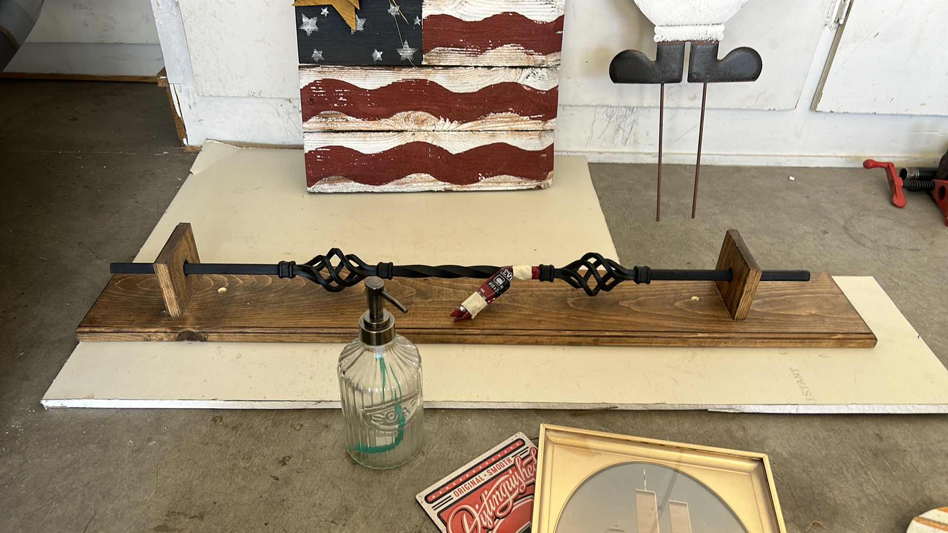 Photo 1 of HOME DECOR ASSORTMENT