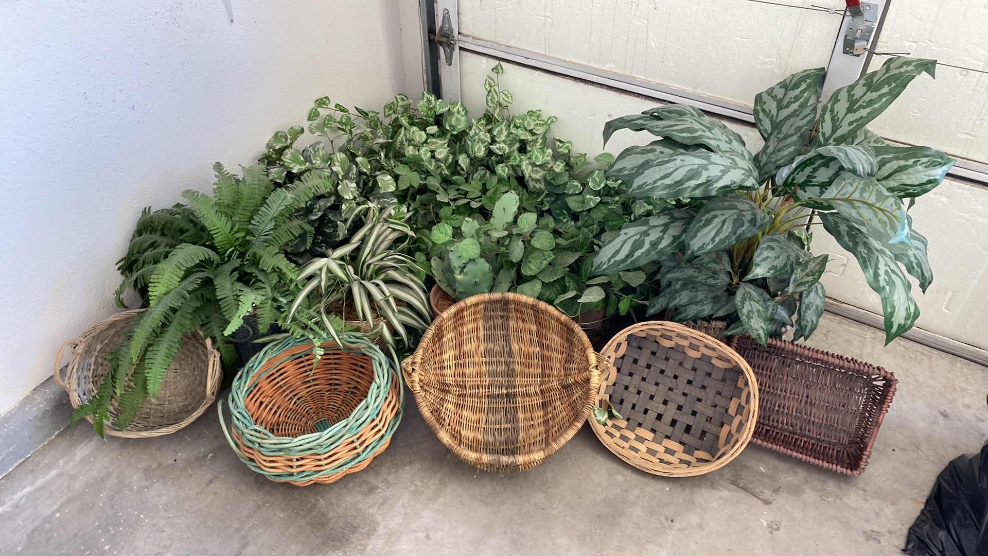 Photo 1 of ARTIFICIAL PLANTS AND BASKETS ASSORTMENT