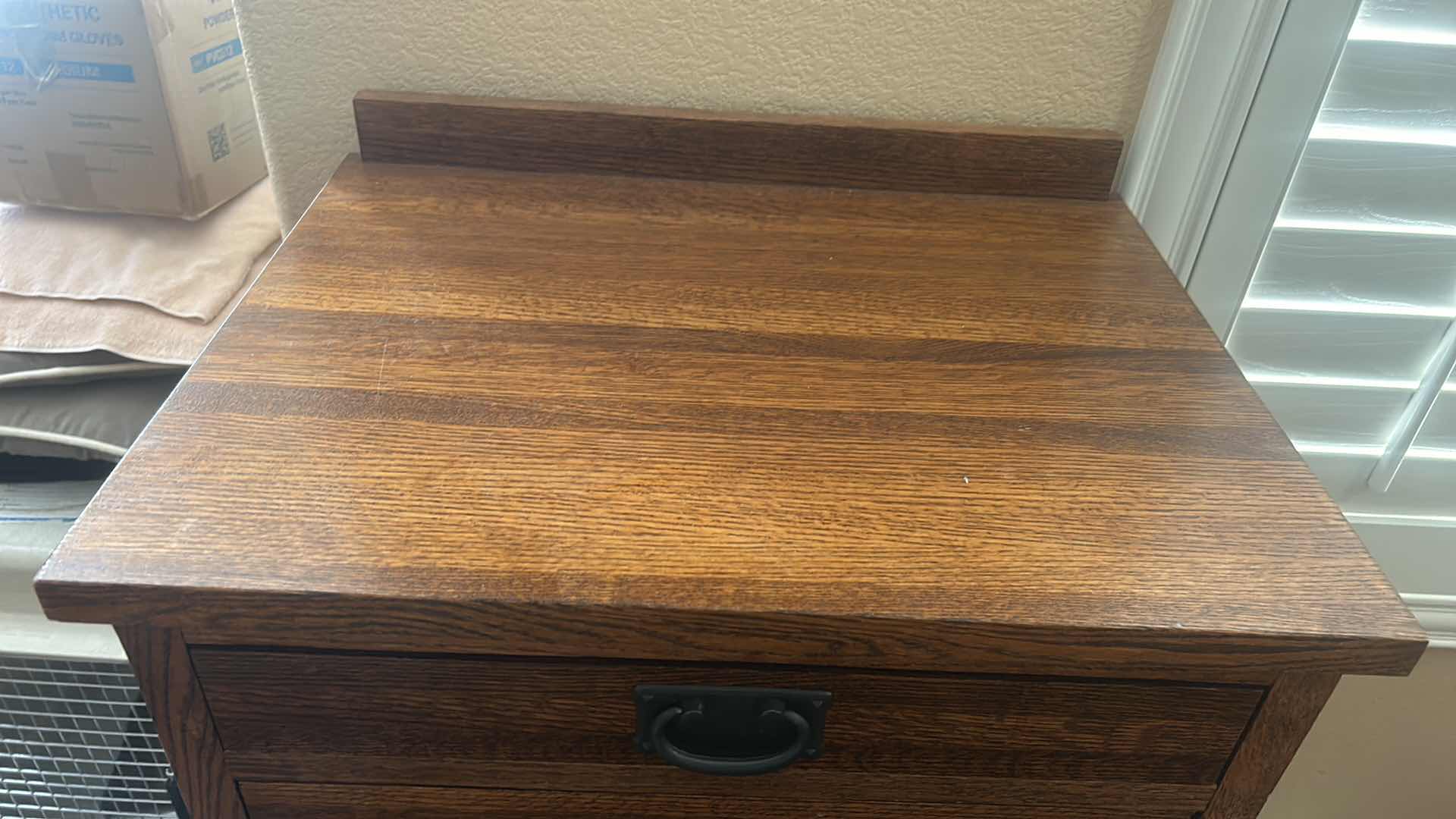 Photo 1 of  MICHAEL’S FURNITURE CRAFTSMAN CEDAR-LINED OAK SIX-DRAWER
2‘ x 18 1/2“ x H 43 3/4”